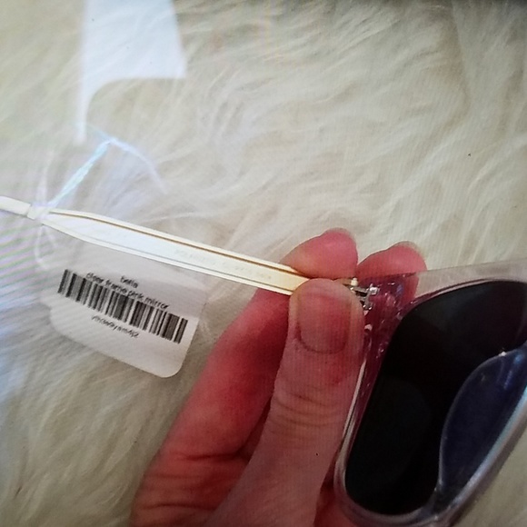 SOOOOLDD sunnies clear pink PRICE FIRM - Picture 3 of 5